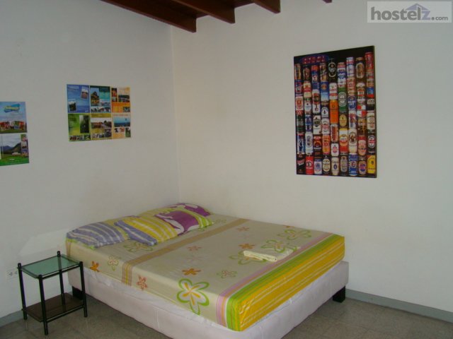 Yellow House Hostel, Medellin