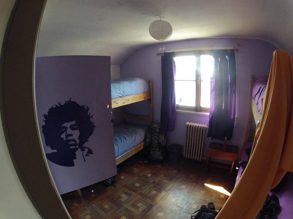 HENDRIX: 4 Bed Dorm