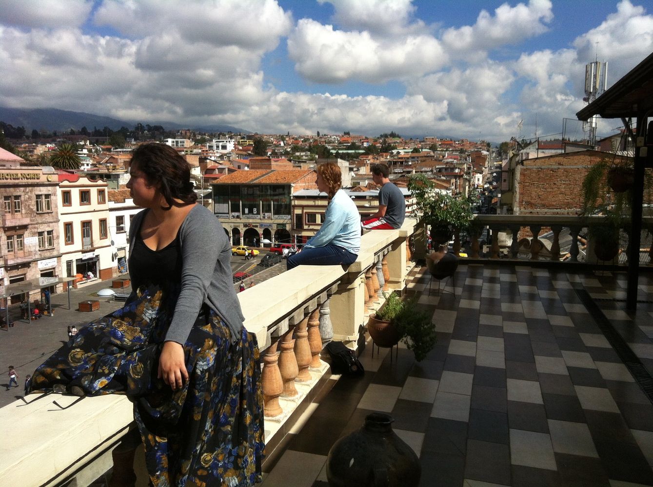 Rooftop Bar, Resturant