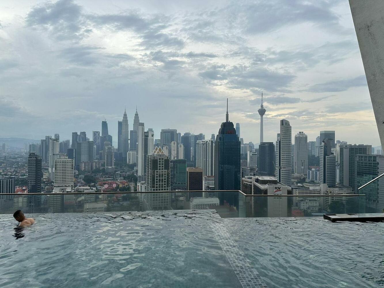 Regalia Infinity Skypool Hostel, Kuala Lumpur