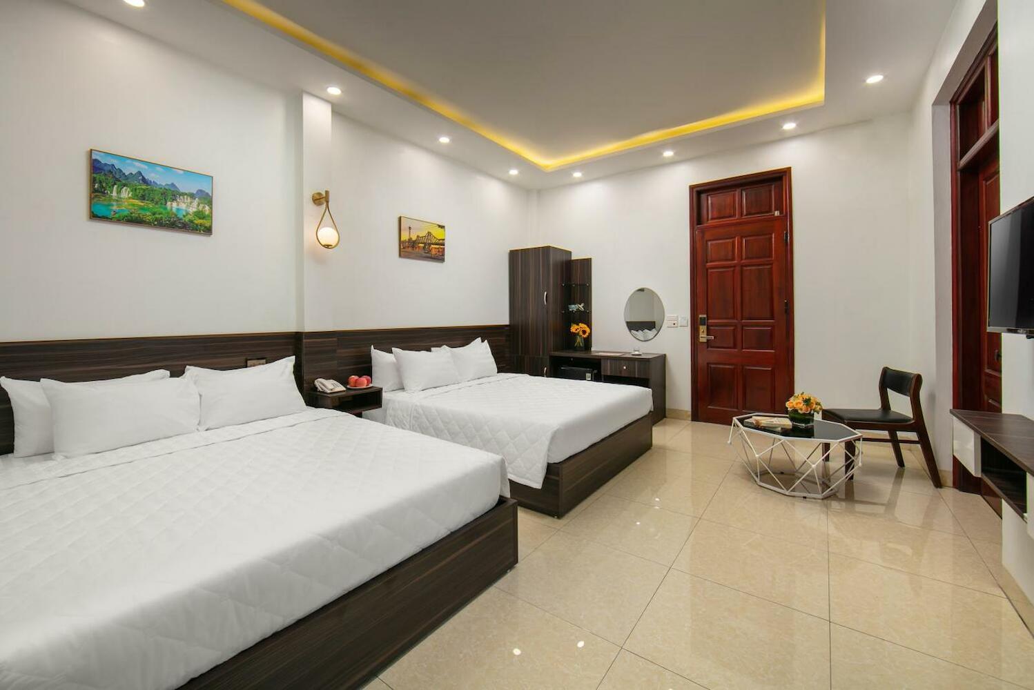 Hanoi Airport Suites Hostel & Travel, Hanoi