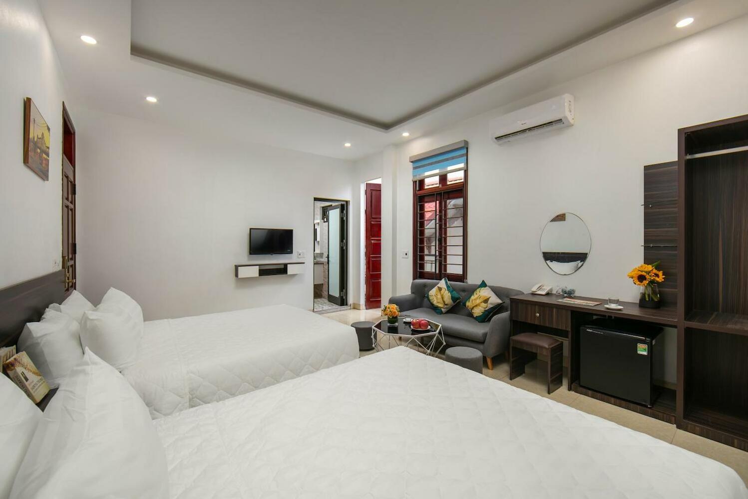 Hanoi Airport Suites Hostel & Travel, Hanoi