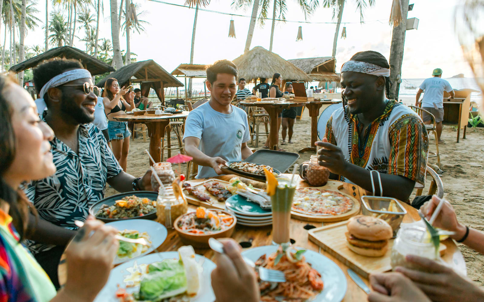 Mad Monkey Hostel Nacpan Beach, El Nido