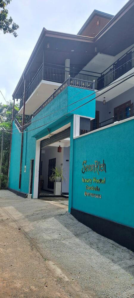 Sevonrich Luxury Hostel - Dambulla, Dambulla