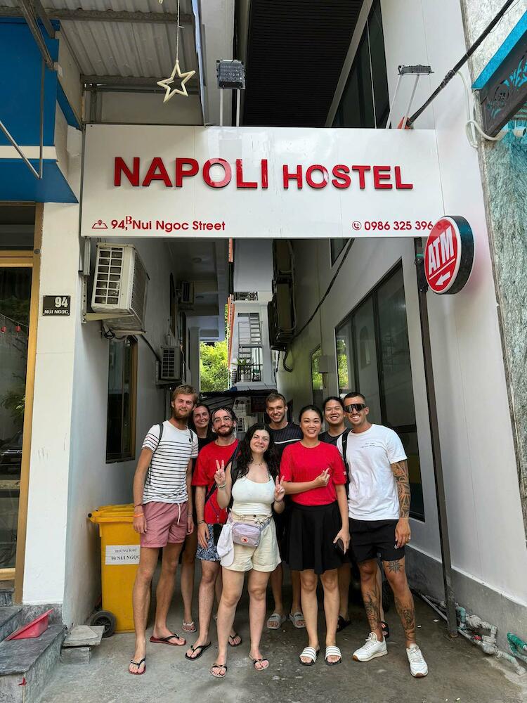 Napoli Hostel, Cat Ba Island