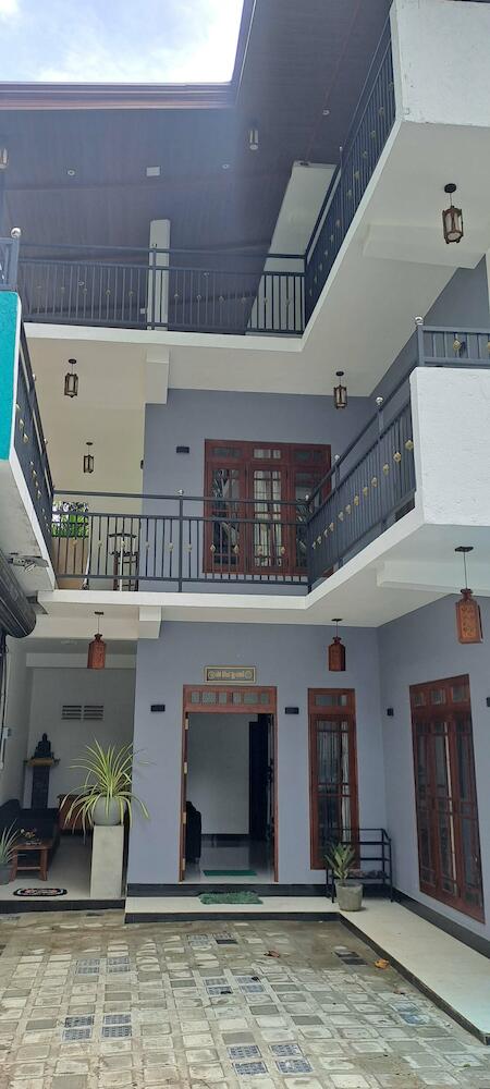 Sevonrich Luxury Hostel - Dambulla, Dambulla