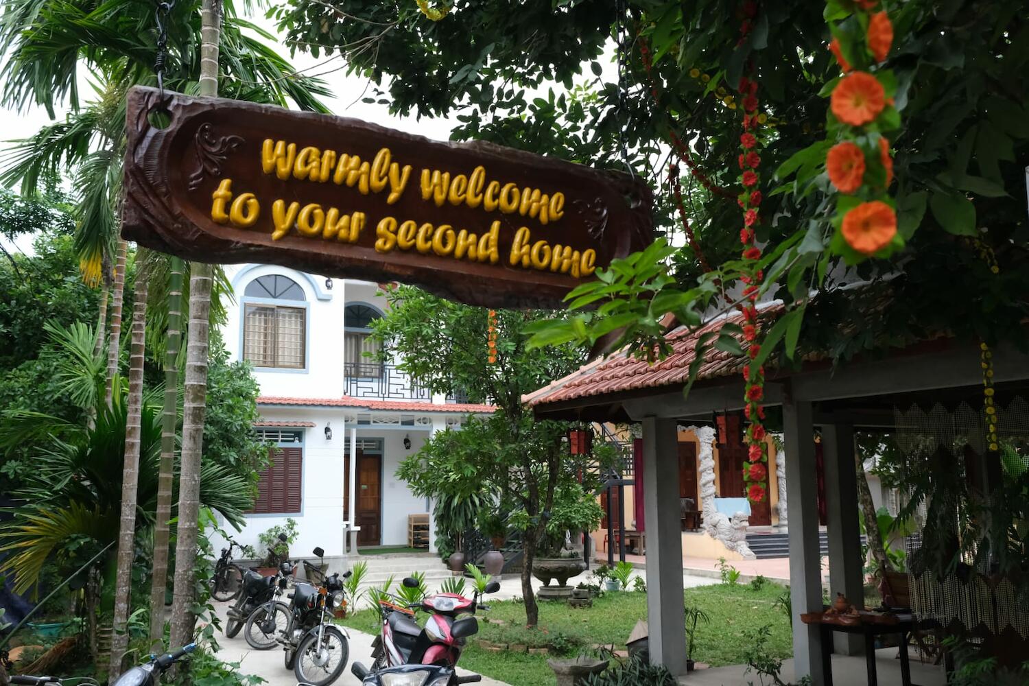 Tropical Valley Homestay, Phong Nha