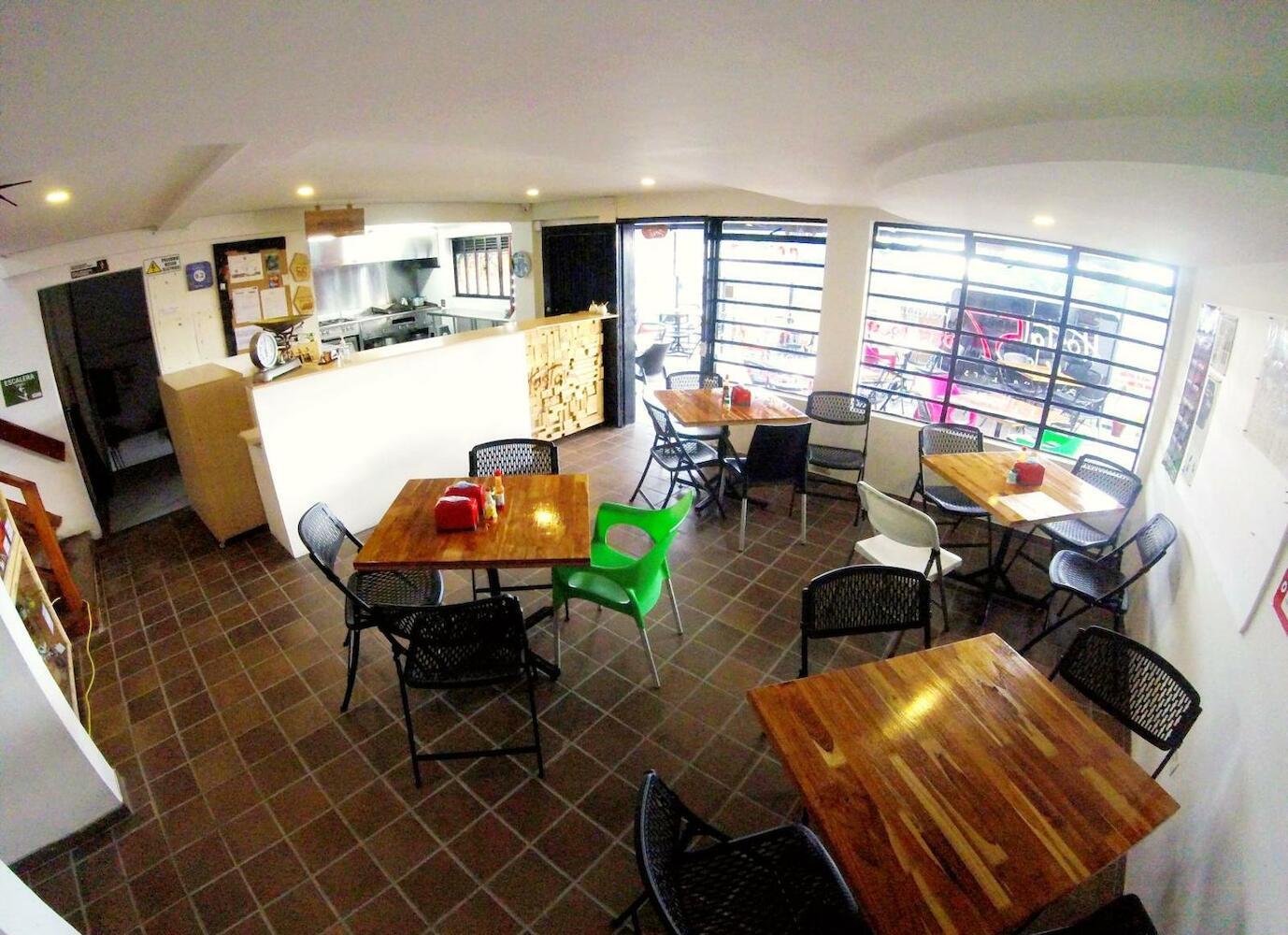 Hostal de la 57, Manizales