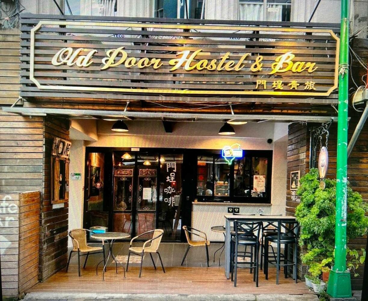 Old Door Hostel & Bar, Taipei