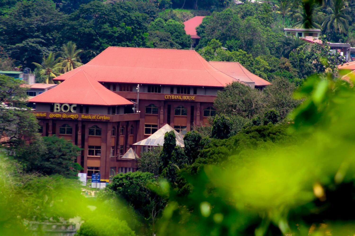 J Hostel, Kandy