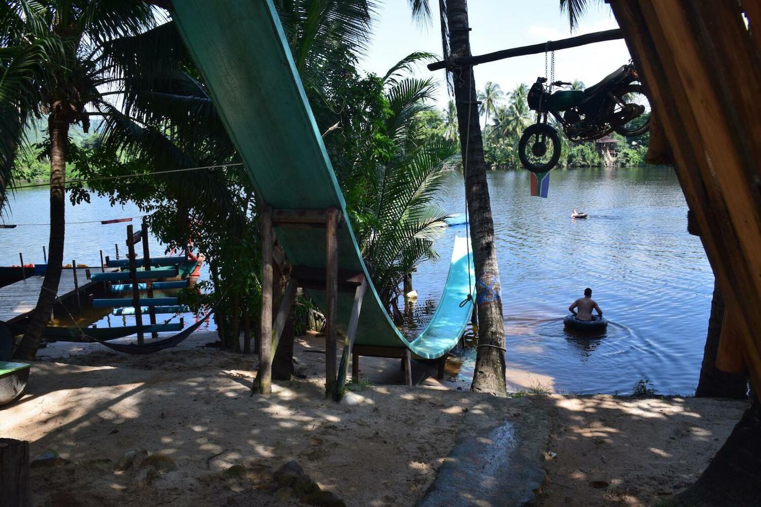 Arcadia Backpackers & Waterpark, Kampot