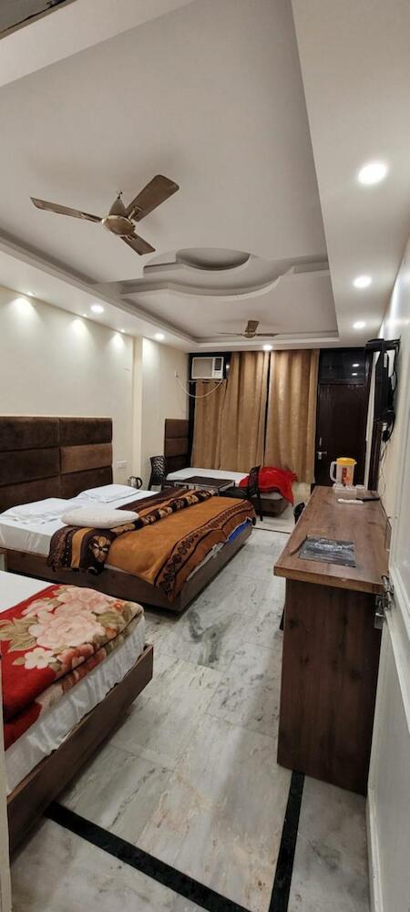 Orange hostel, Rishikesh