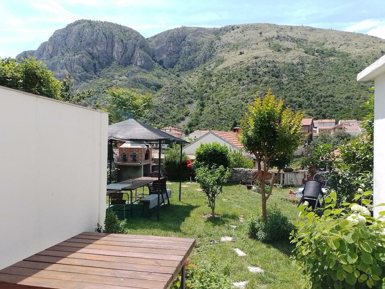 Guesthouse Sanja - Apartments 212, Mostar