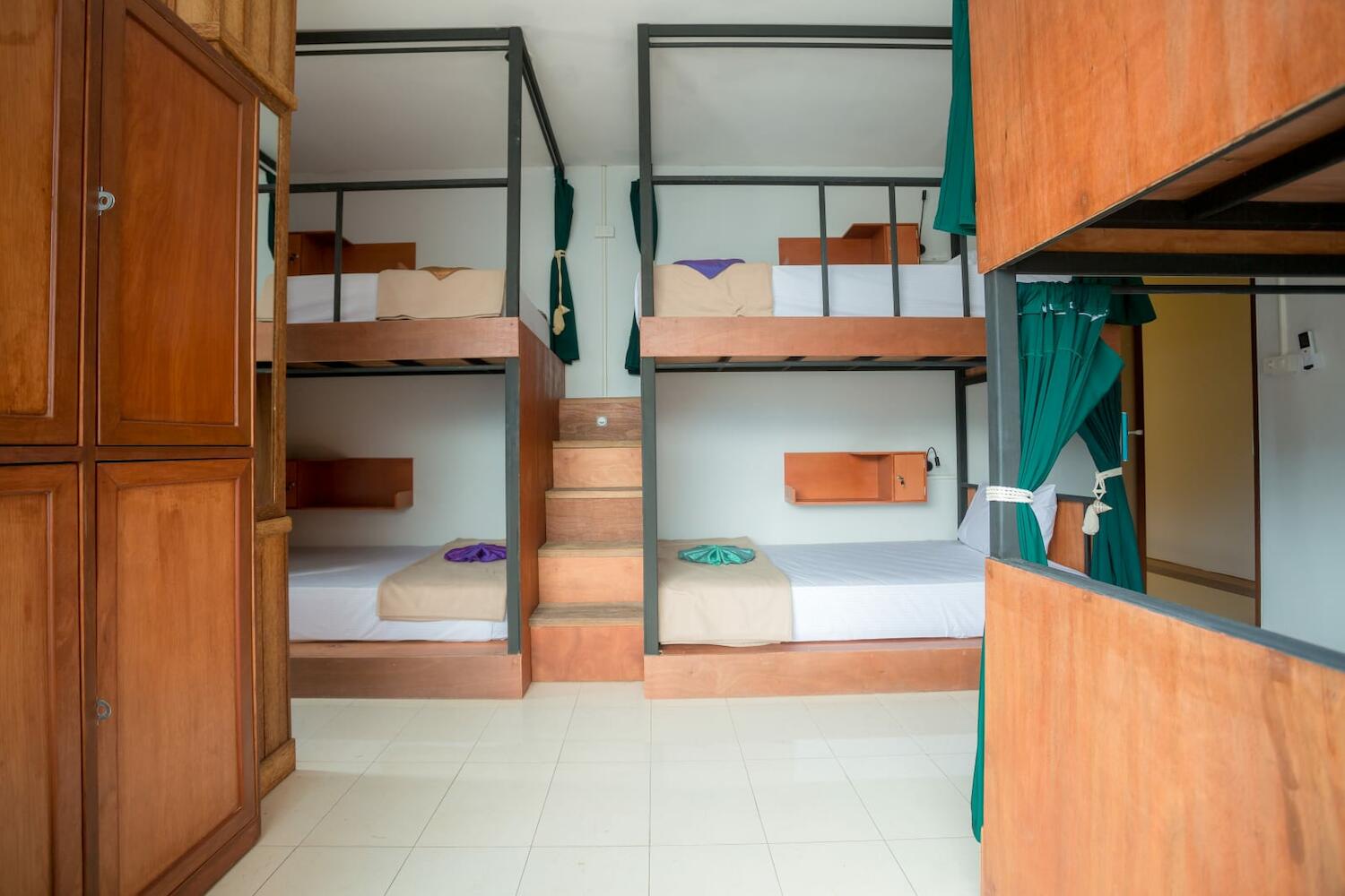 Farmer's Grand Hostel, Koh Samui