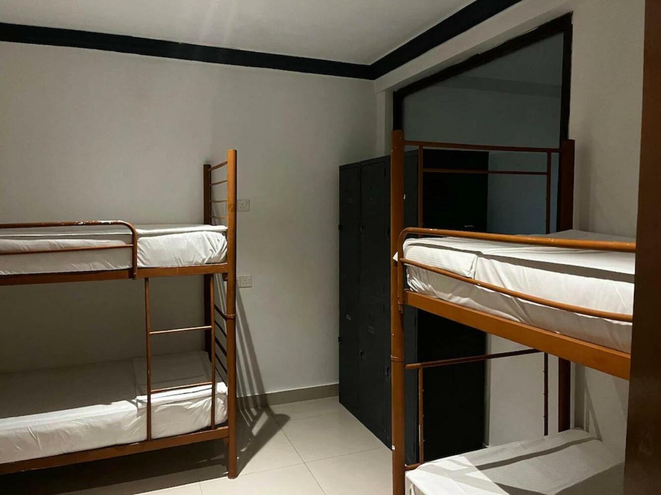 OYO 90970 Senja Hostel Chinatown, Kuala Lumpur