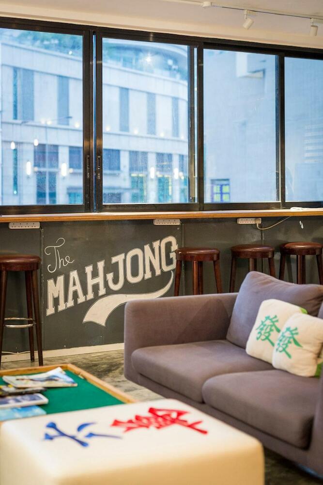 The Mahjong, Hong Kong