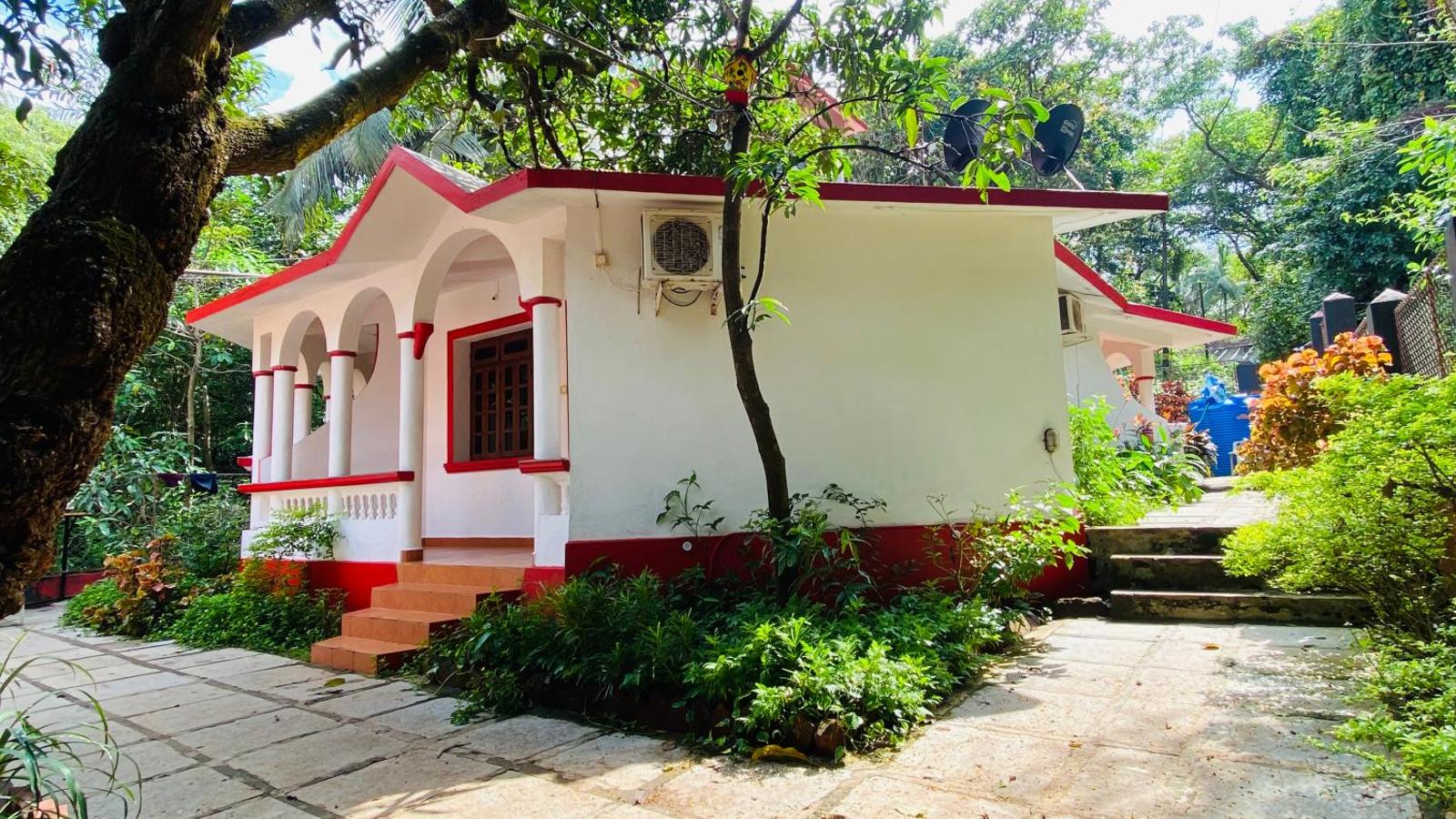 Mitra Hostel, Vagator