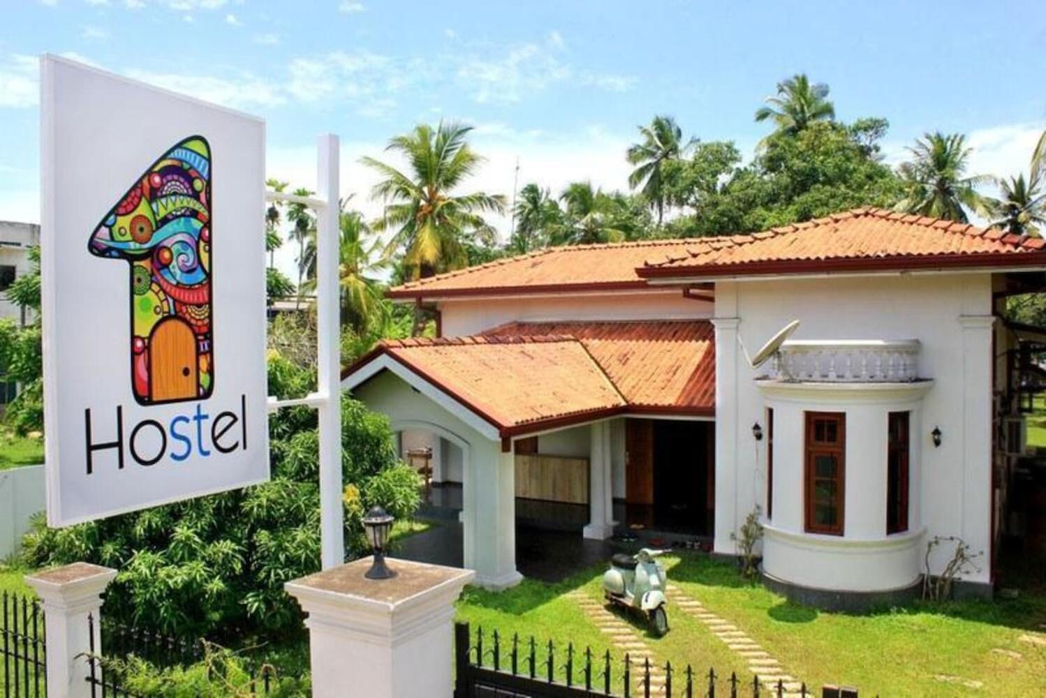 Hostel First Katunayake, Negombo