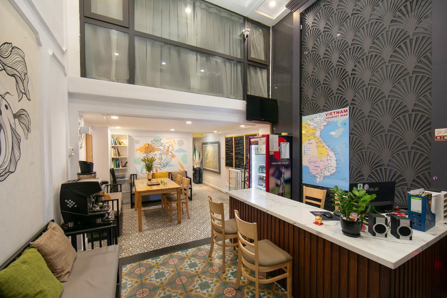 Downtown Hostel & Rooftop Bar, Hanoi