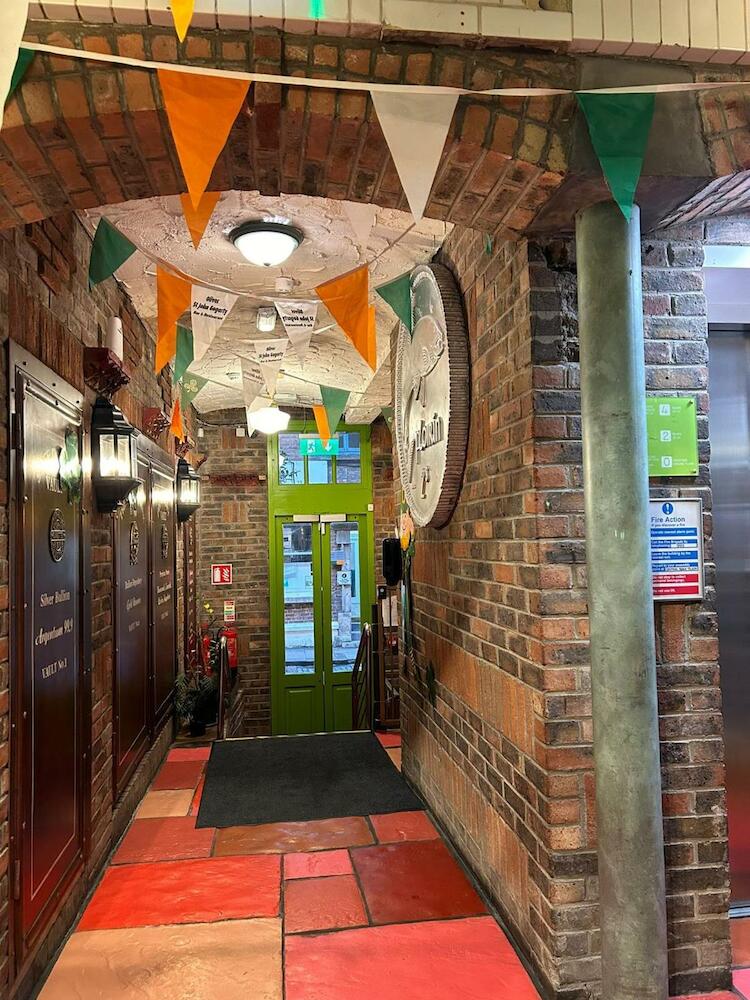 Gogartys Temple Bar Hostel, Dublin