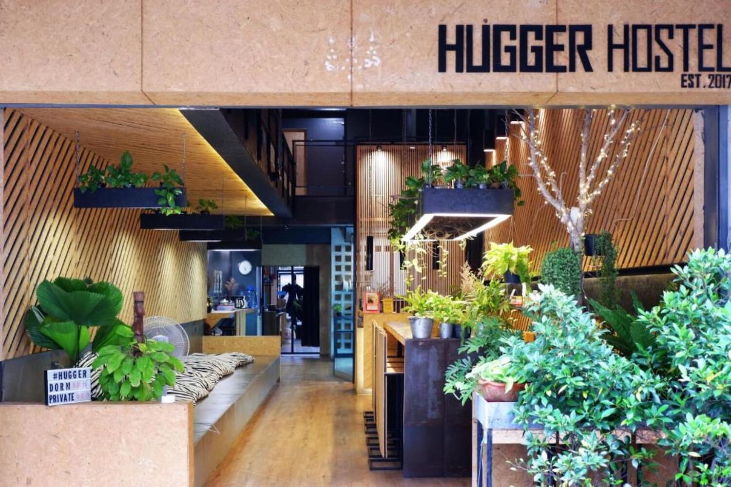 Hugger Hostel, Phuket City