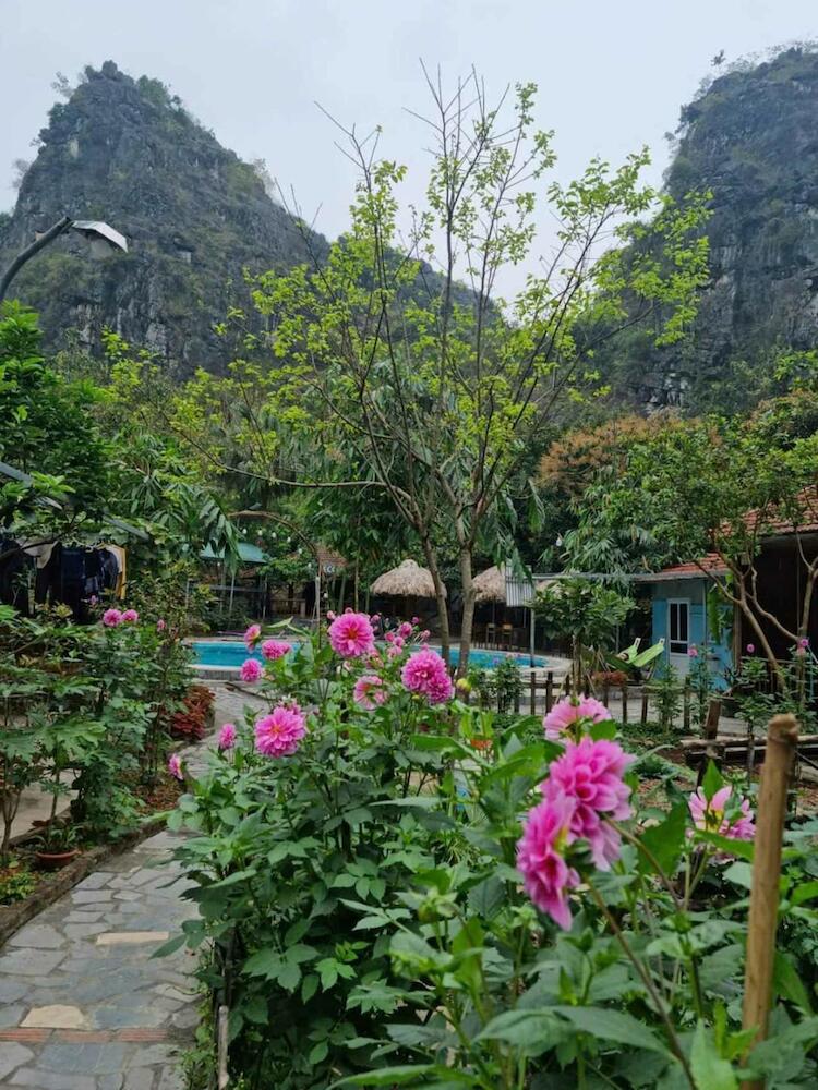 Hoalu Eco Mountain Homestay & Bar, Ninh Binh