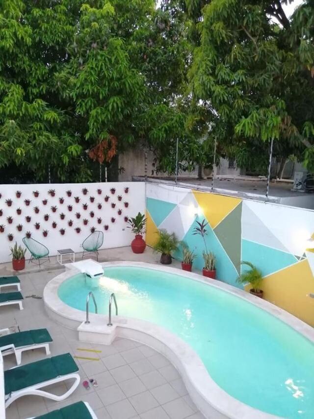 Moloch Hostel & Suites, Cancún