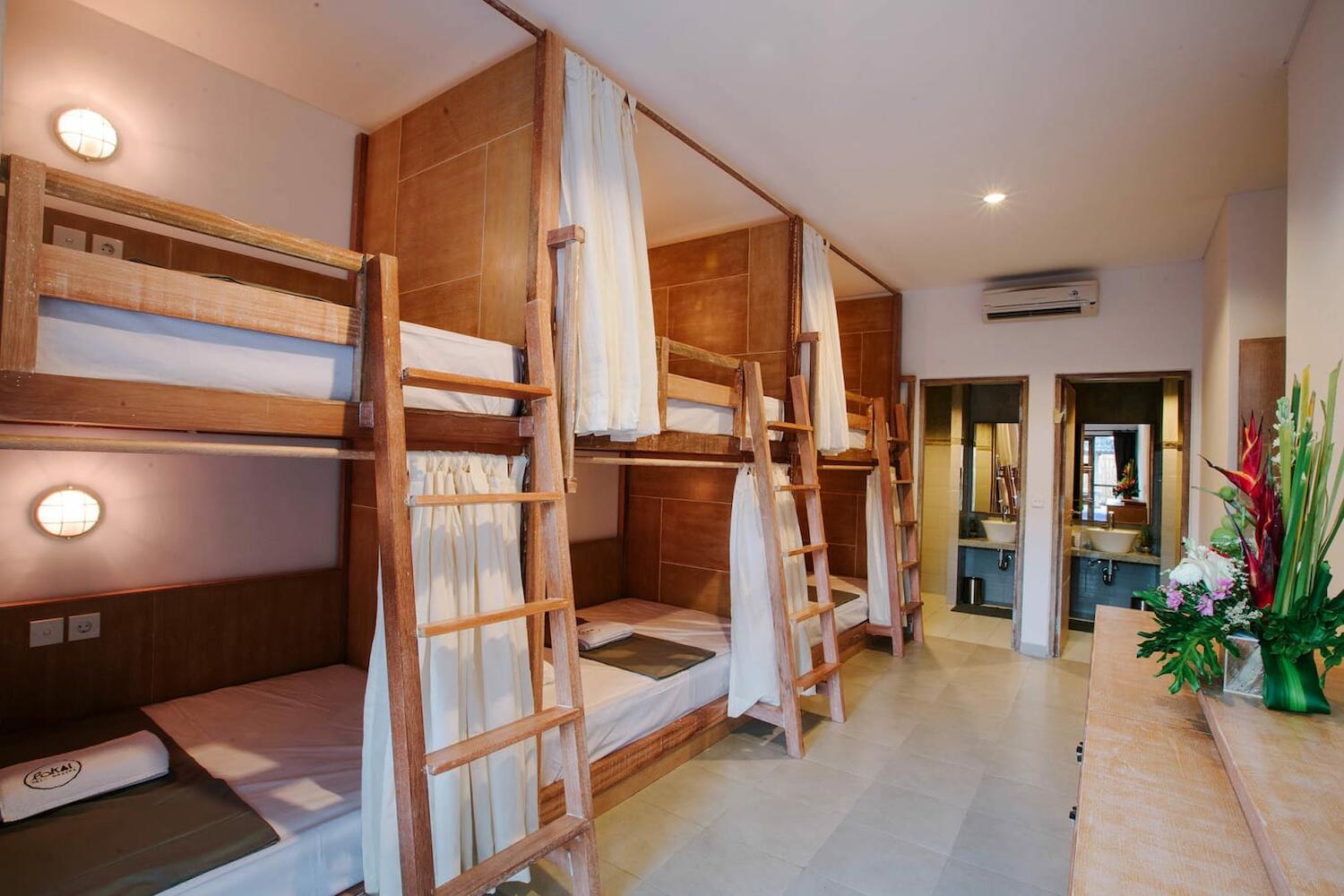 Lokal Bali Hostel, Kuta Bali