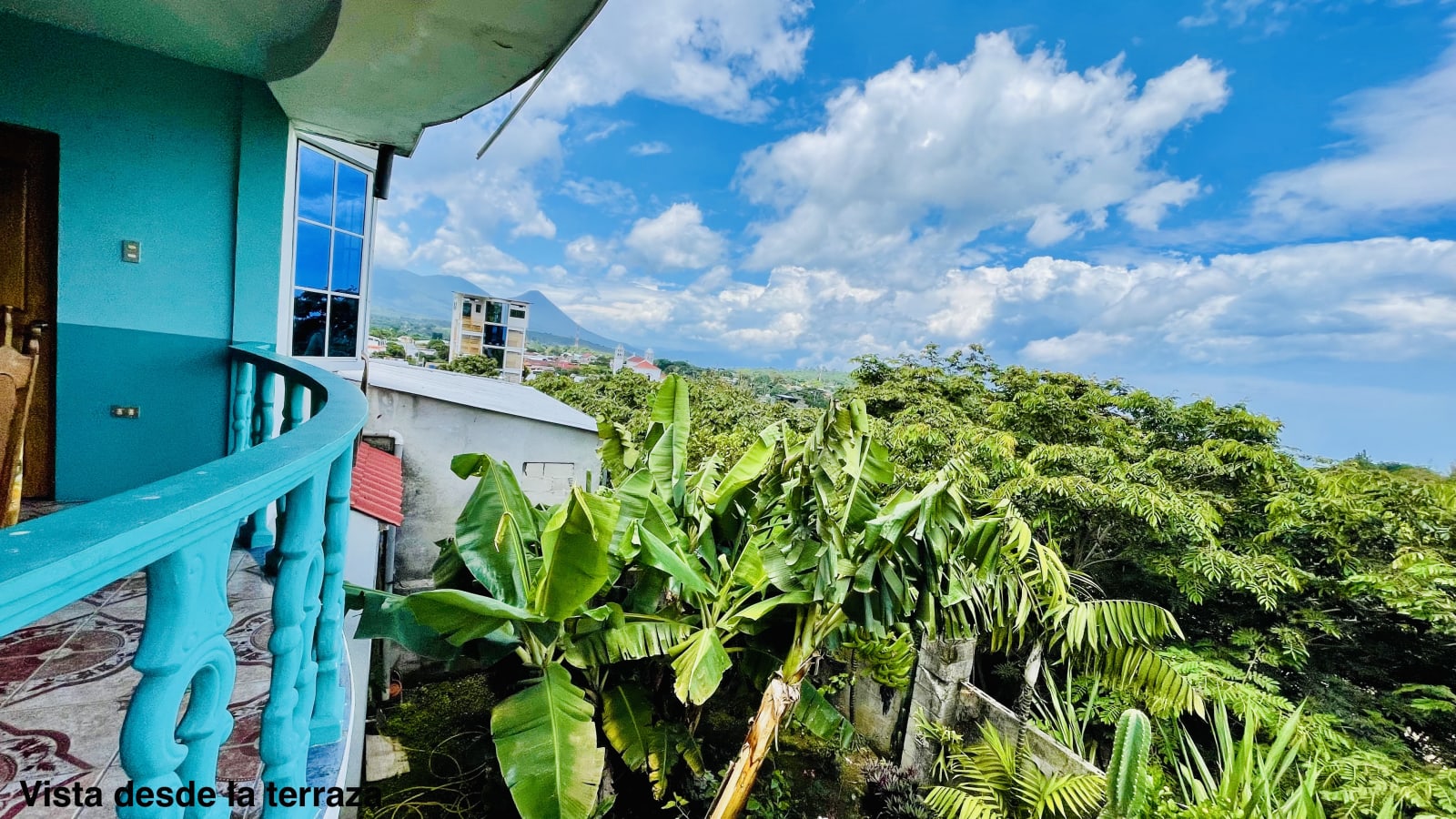 Samay Hostel, Juayúa