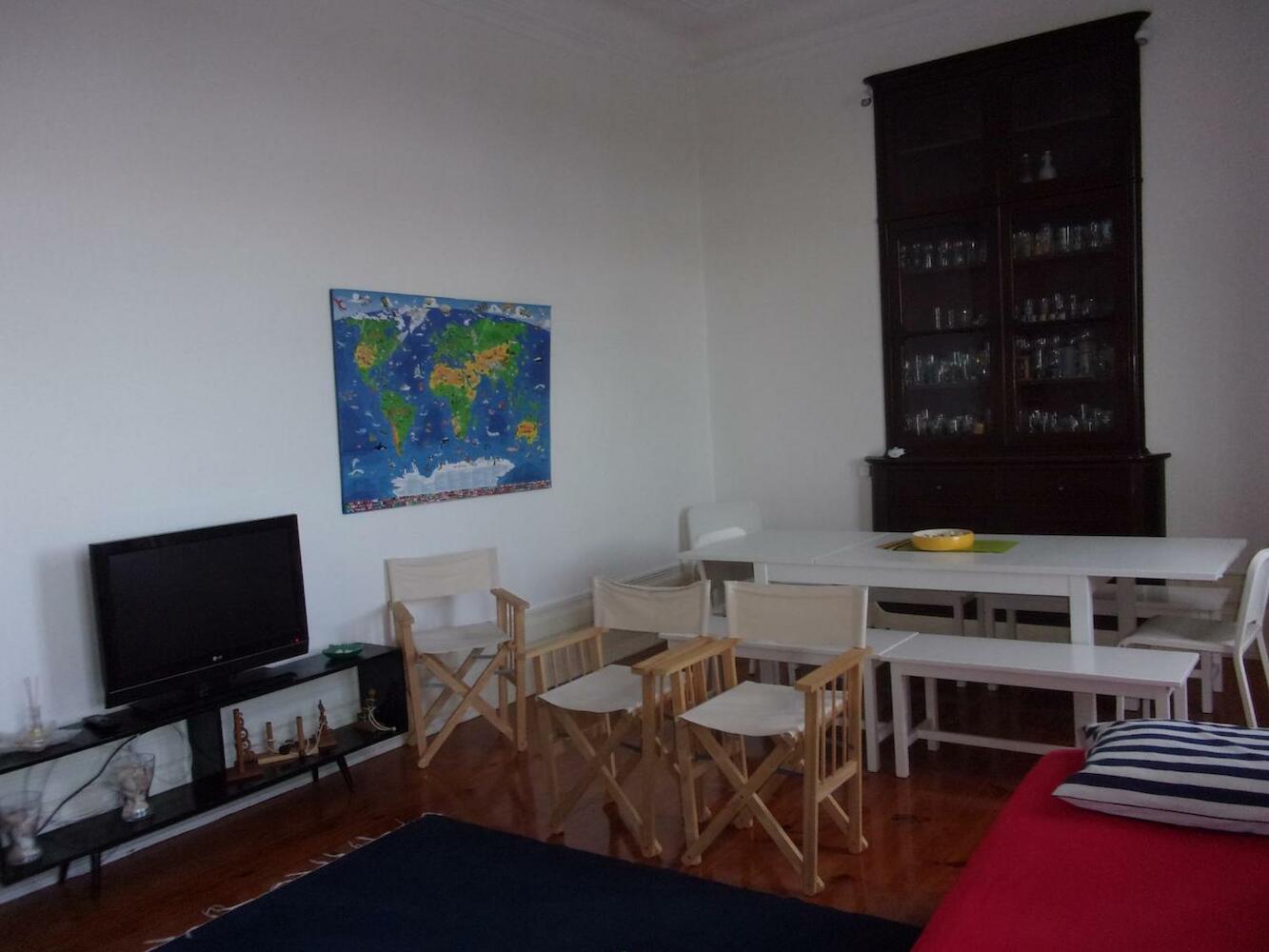 Hostel 402, Figueira da Foz