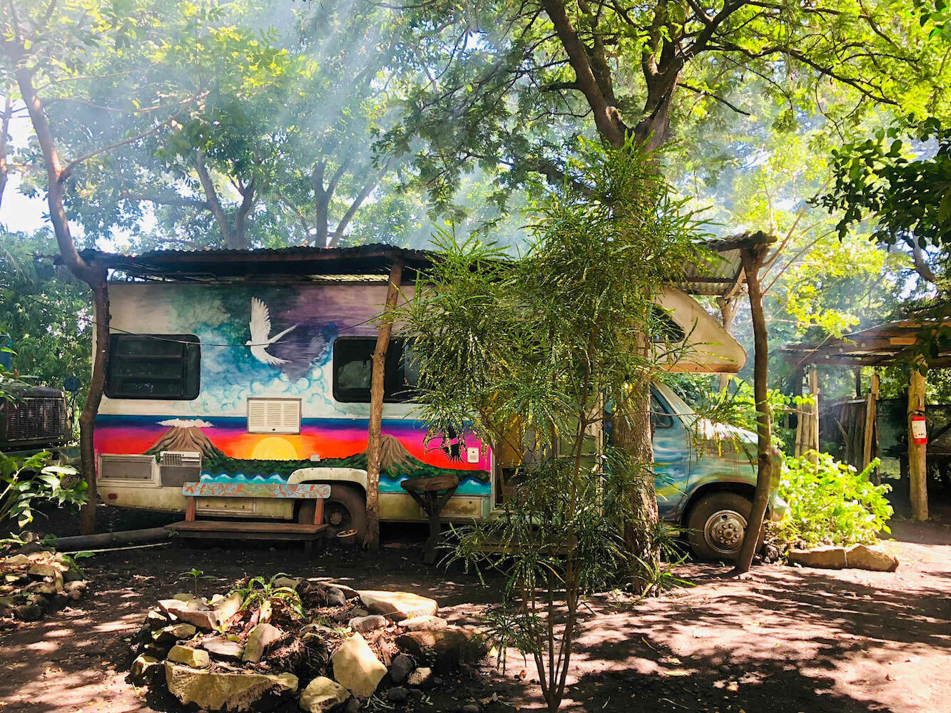 Emerald Rainbow Caravan Hostel, Ometepe