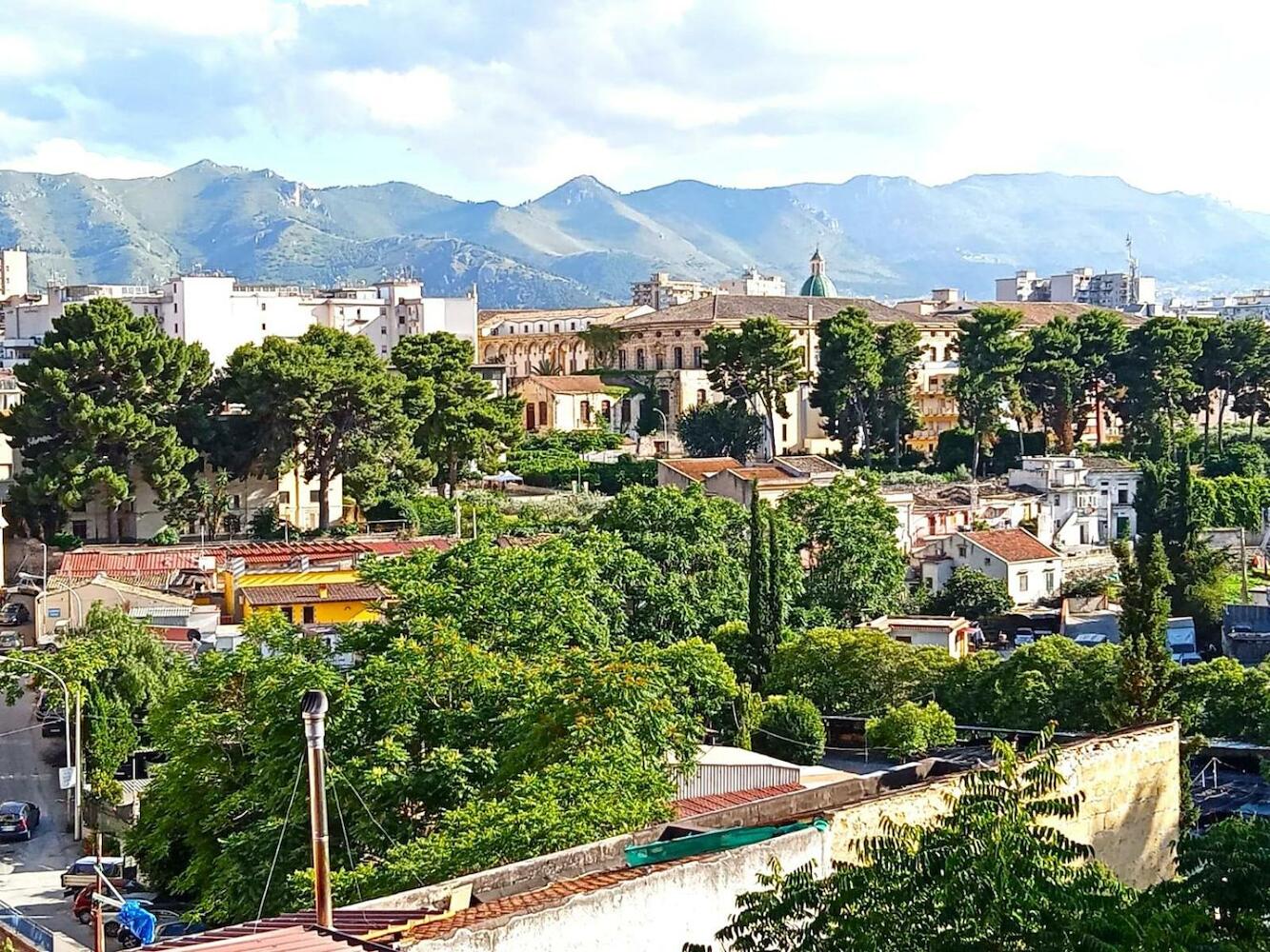 Casa Amari Alla Zisa Hostel, Palermo