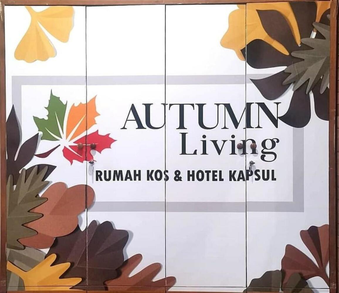 Autumn Living, Surabaya