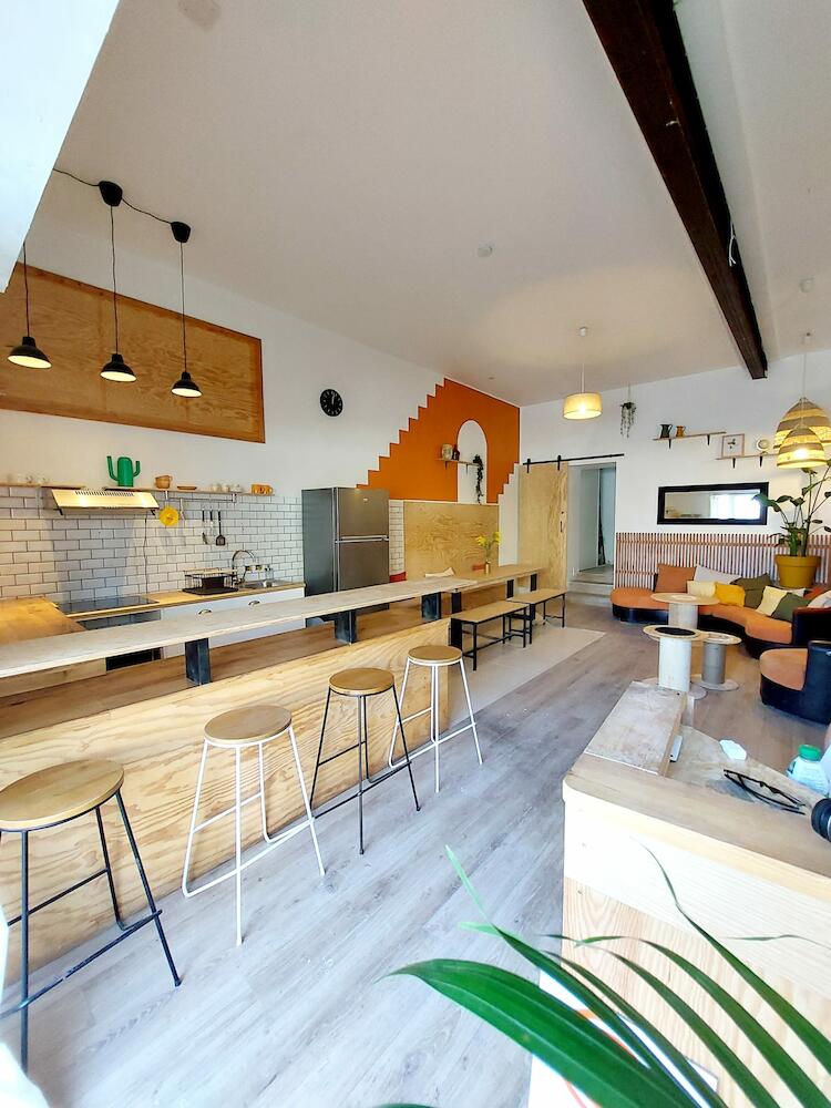 Coast - Utopy Hostel, Biarritz