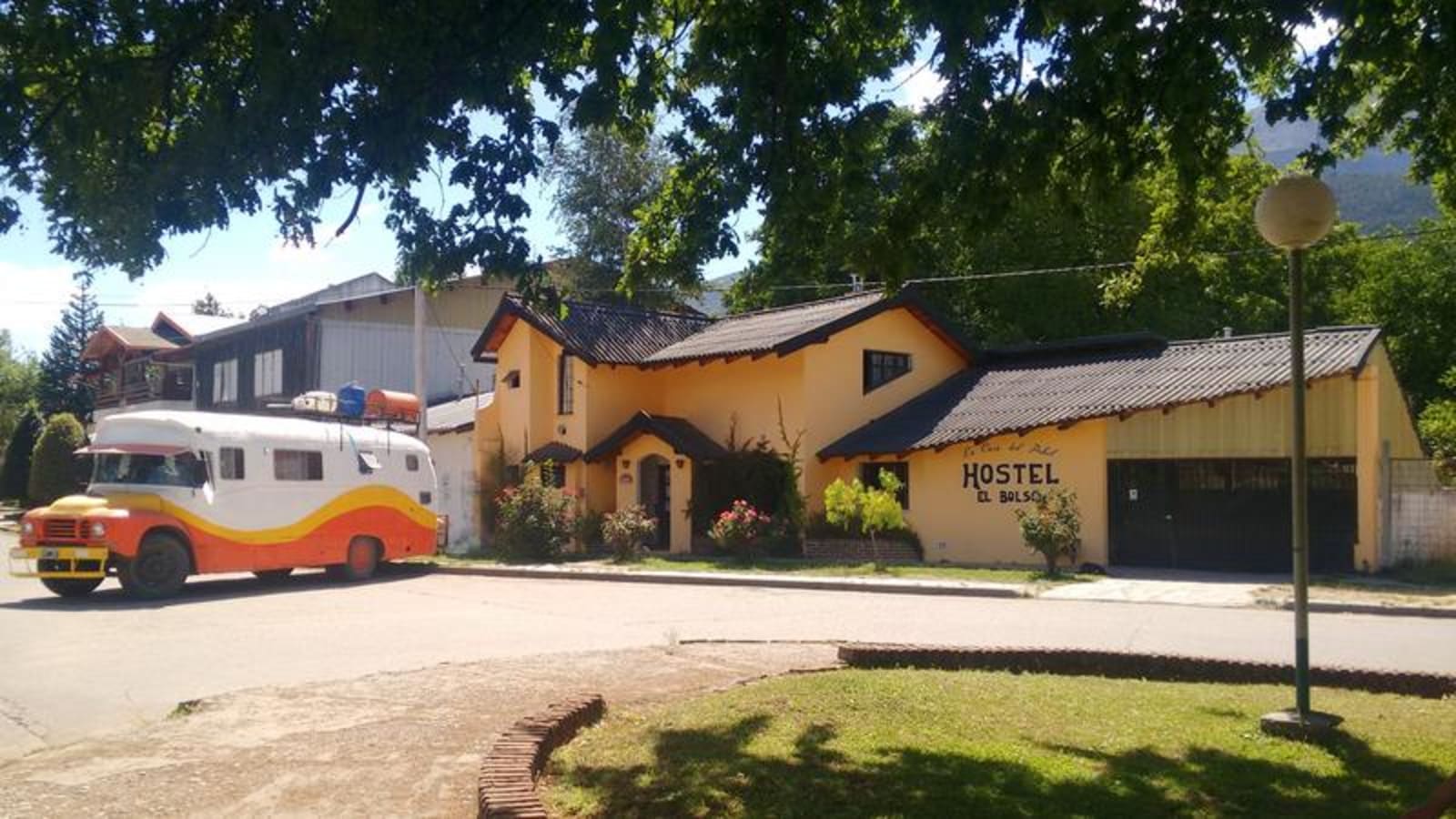 La Casa Del Arbol - Hostel, El Bolsón