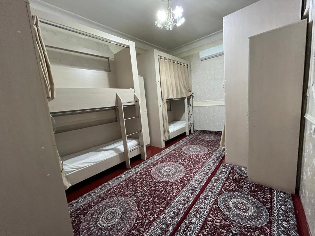 Bruce Hostel, Dushanbe