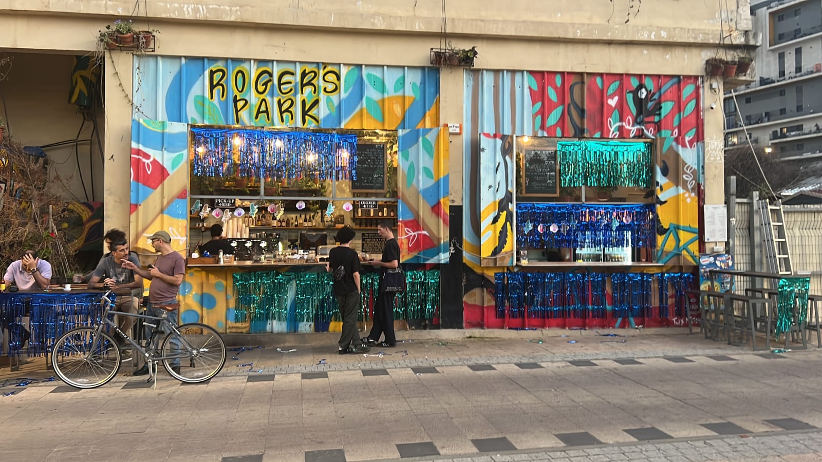 Caravan Hostel By Roger, Tel Aviv