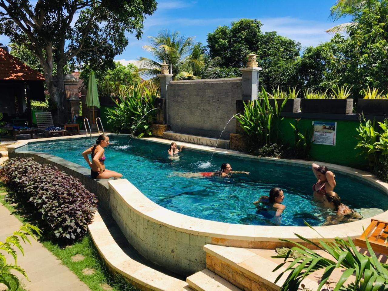 Lembongan Hostel, Nusa Lembongan