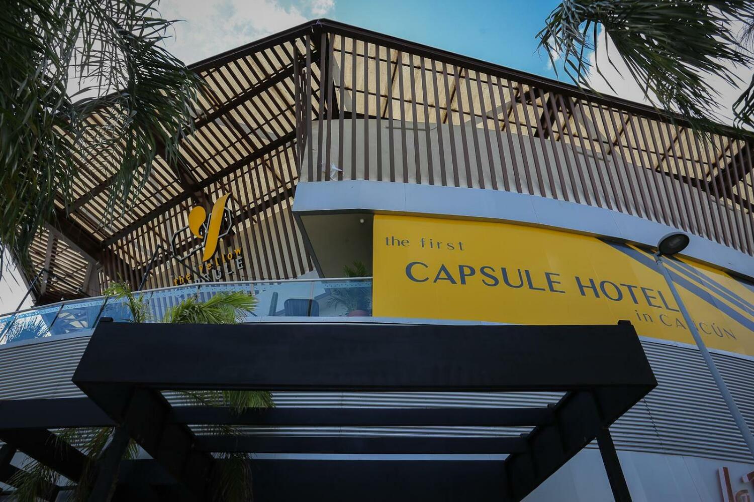 The Yellow Capsule, Cancún