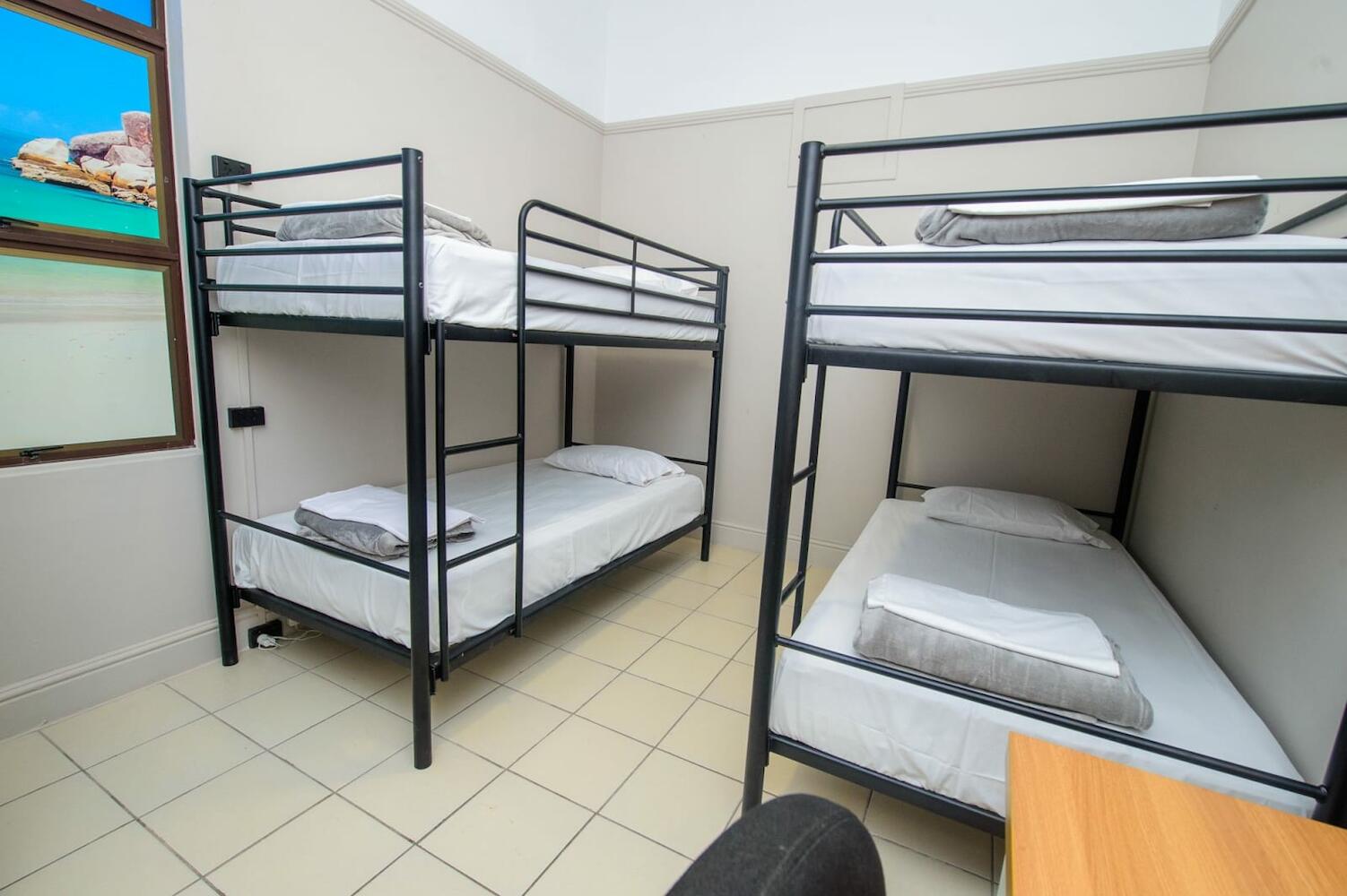 Flinders St. Hostel - Female Only, Townsville