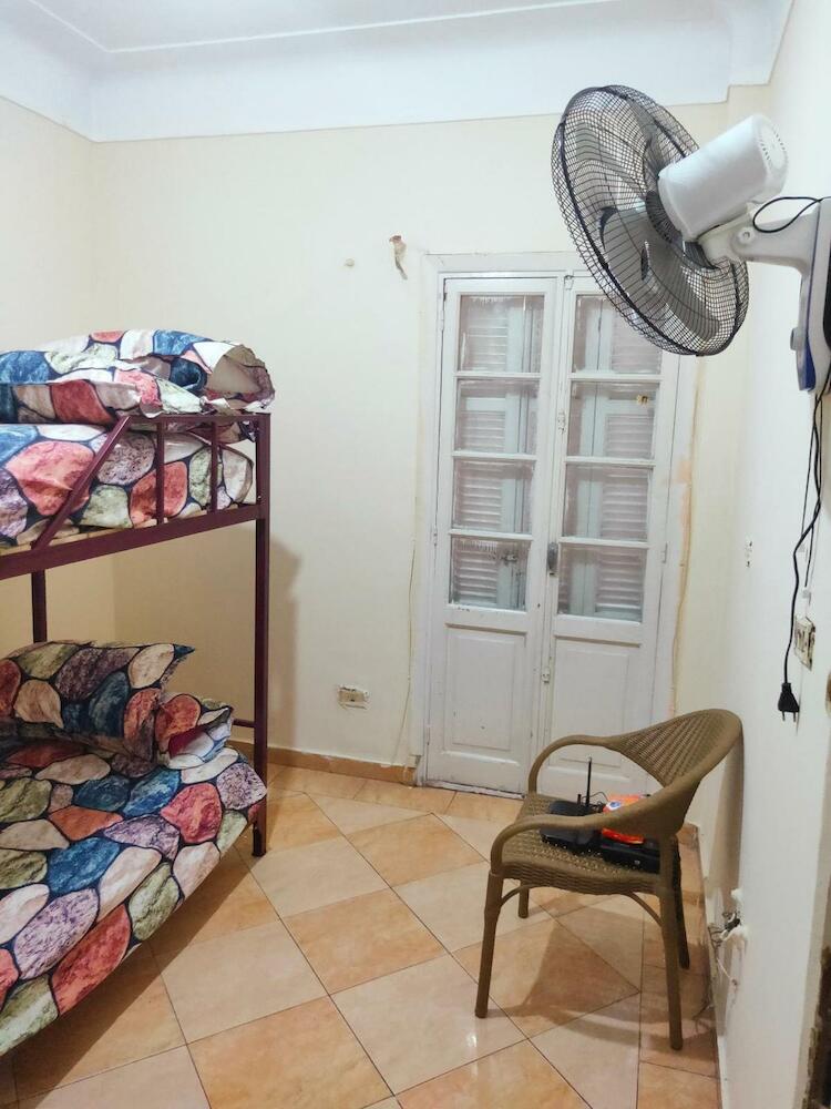 Alexandria Hostel هوستل الاسكندرية, Alexandria