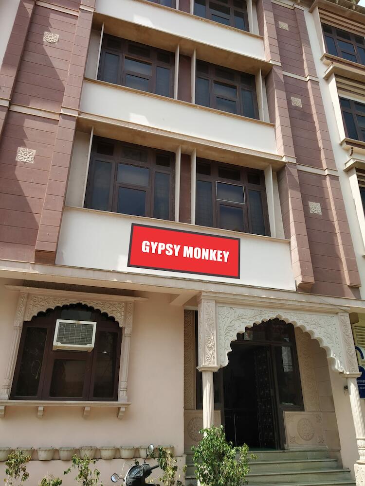 Gypsy Monkey, Jaipur