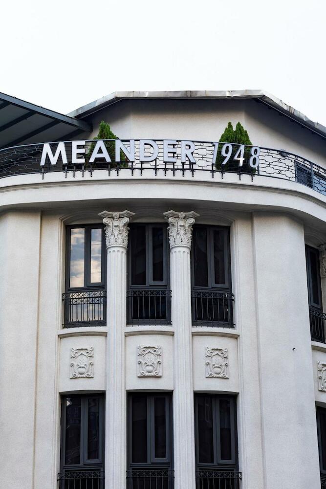 Meander 1948 Hostel - Taipei Main Station, Taipei