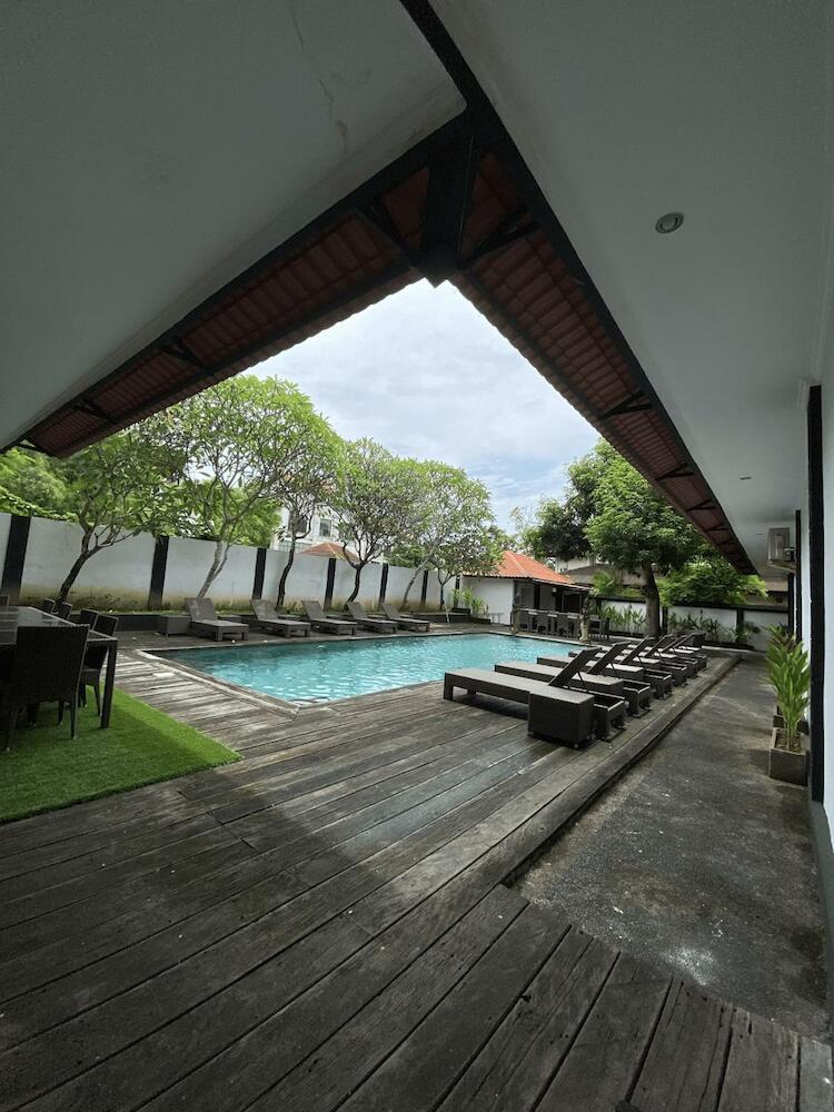 Mirah Hostel Bali, Kuta Bali