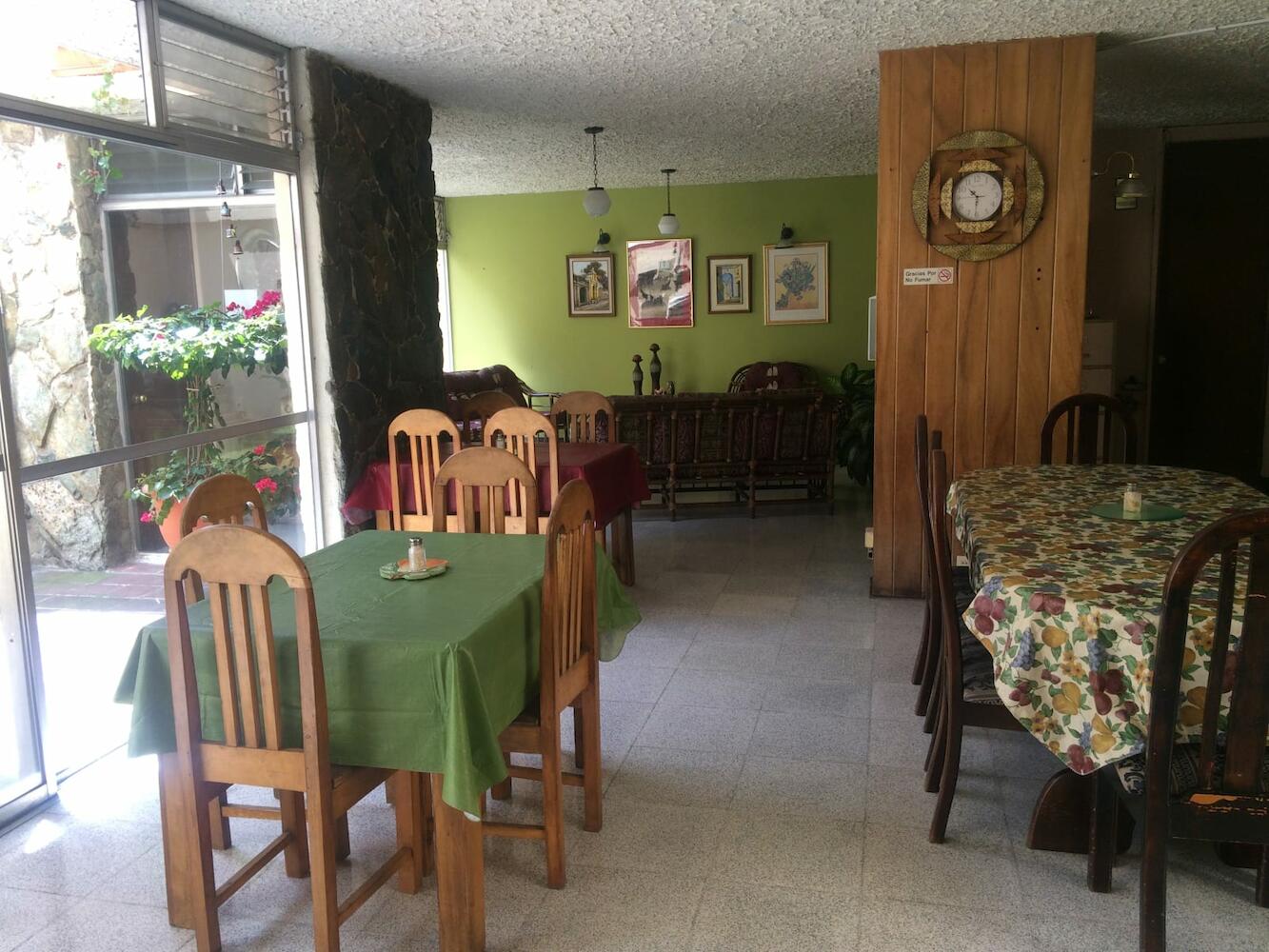 Hostal Los Lagos Inn, Guatemala City