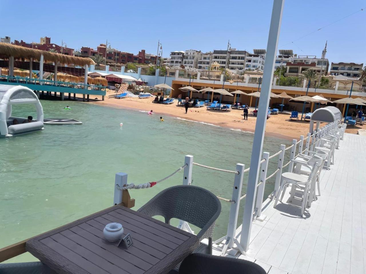 Serafy City Center Hostel & Pool For Foreigners Adults Only, Hurghada