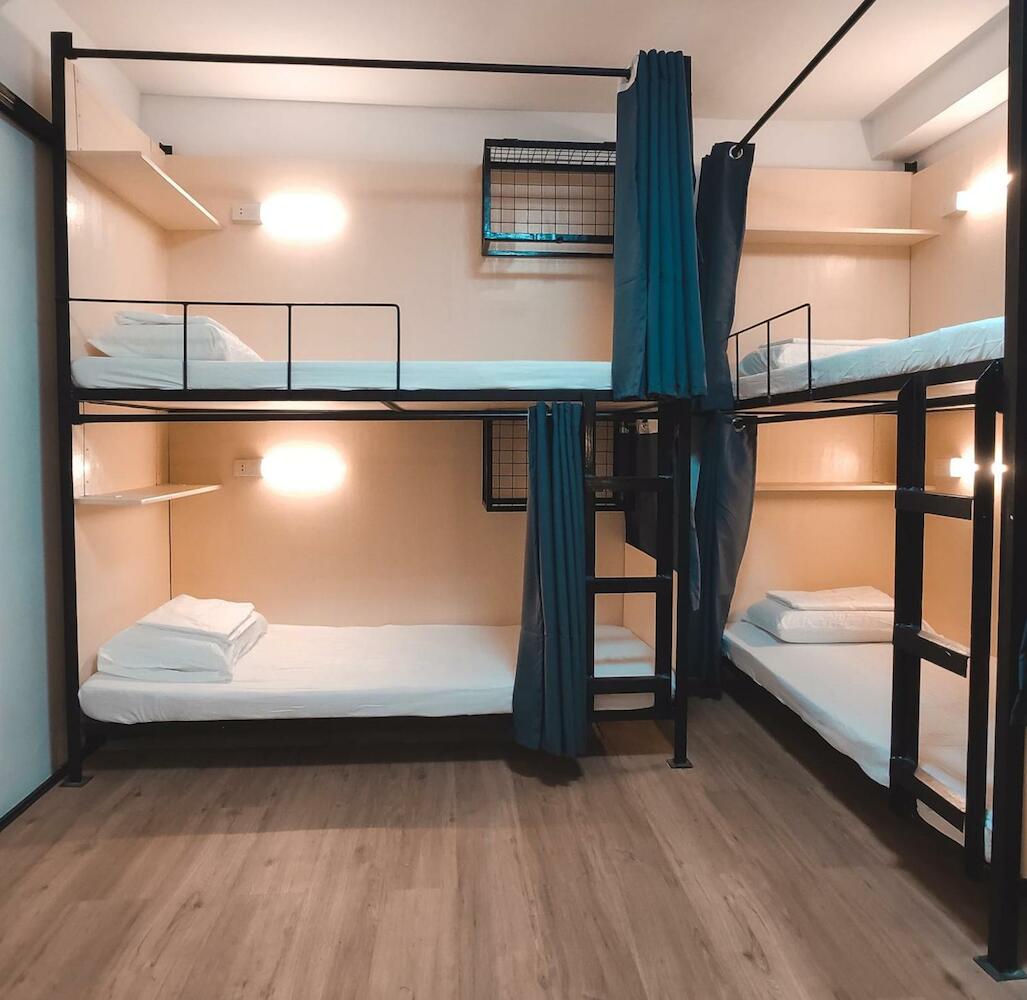 Nomad's Hub - Best Value Co-living Hostel, Cebu City