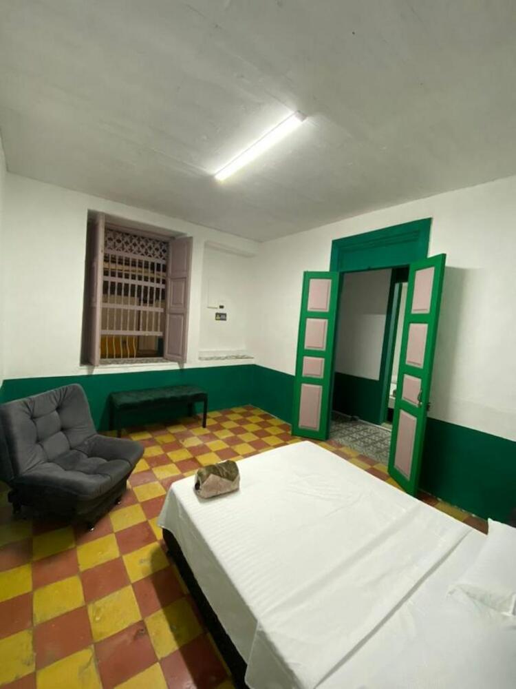 Origen Hostel, Jardin