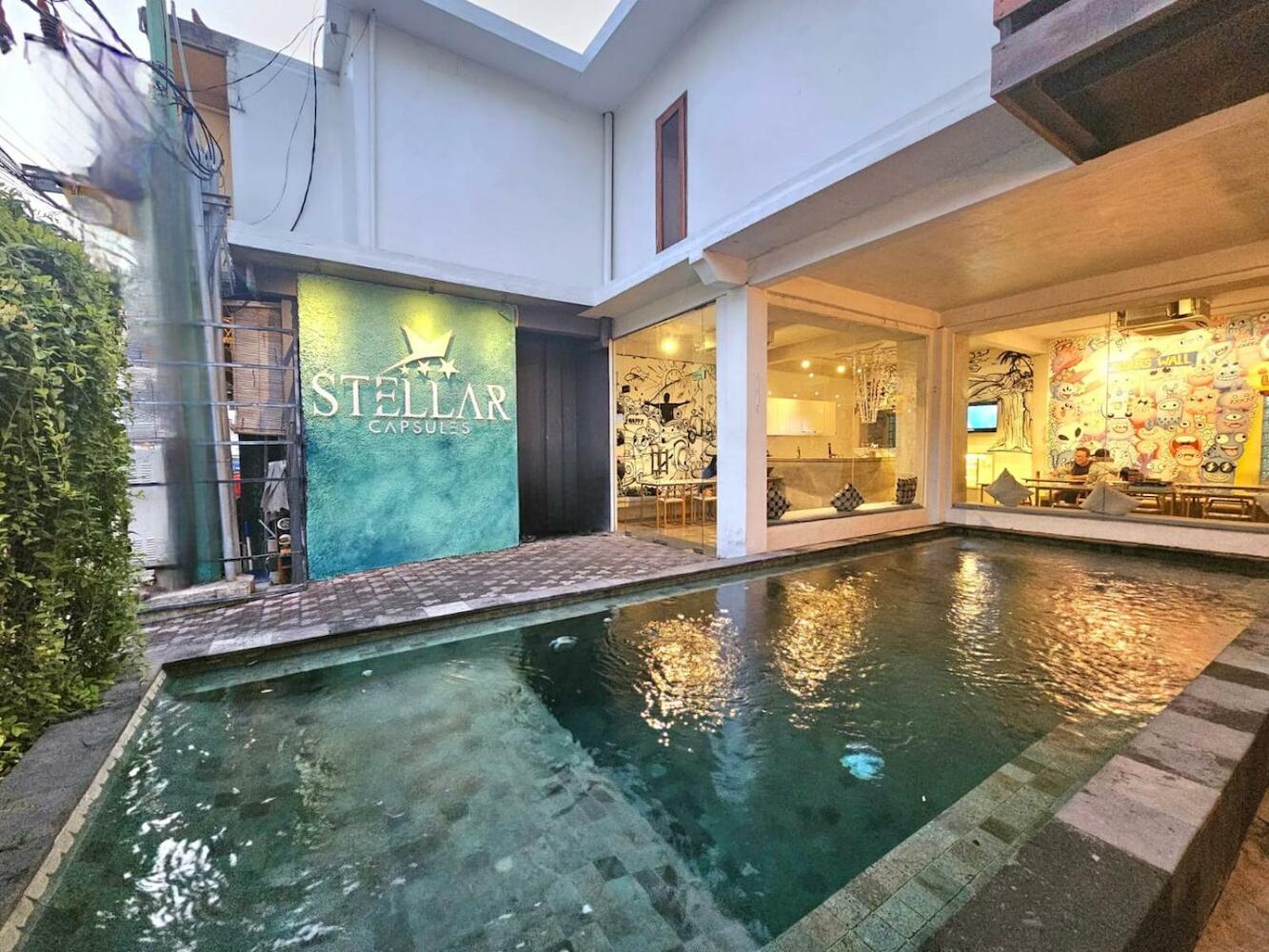 Stellar Capsules, Seminyak