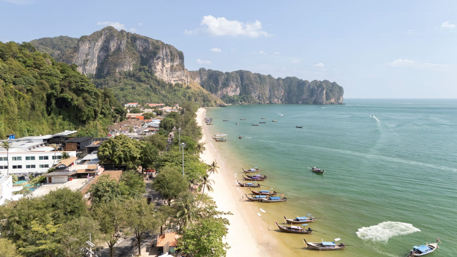 Sea Beach Hostel & Club (AoNang Beachfront), Ao Nang